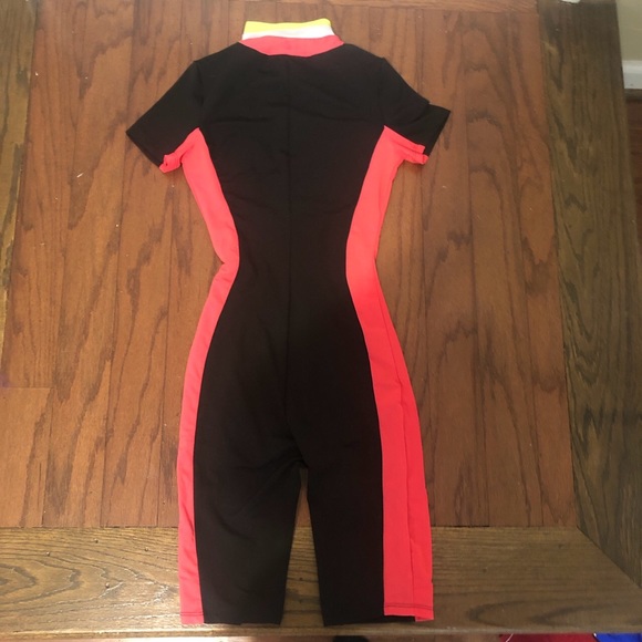 Fashion Nova Romper Size XS , Only Worn Once - Picture 3 of 3
